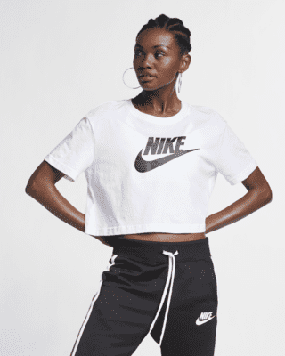 (取寄) ナイキ レディース スポーツウェア エッセンシャル クラブ クロップド ロゴ T-シャツ Nike women Sportswear Essential Club Cropped Logo T-shirt Black/White NIKE公式】ナイキ スポーツウェア エッセンシャル ウィメンズ